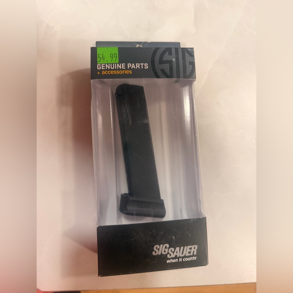 SIG SAUER P226 .45/.357 magazine